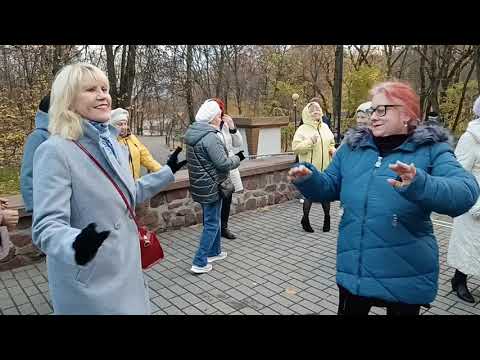 Видео: Не жди зимою лето.......... 02.11.24 Гомель парк Луначарского 🥰💫