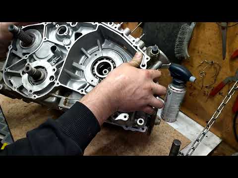 Видео: Сборка мотора Квадроцикла Stels ATV 650 Leopard Ч1
