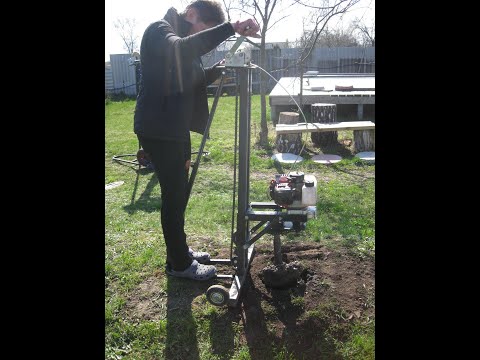 Видео: Бюджетная стойка для ручного бензобура и доработанный шнек