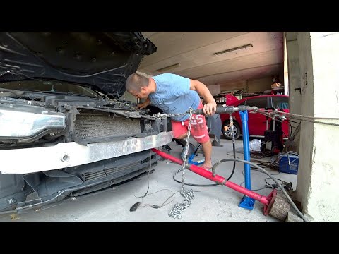 Видео: Ремонт BMW в "полевых" условиях.  Рихтовщик по вызову 😁