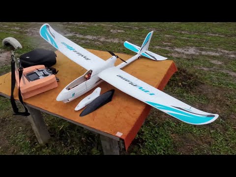 Видео: Пилотаж на самолете Volantex RC Ranger 1600мм.