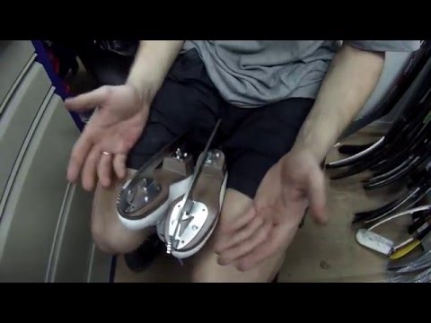 Видео: Установка лезвий на фигурные коньки