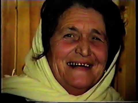 Видео: Бабин ден в село Бяла общ. Сливен 1994 година.част 2