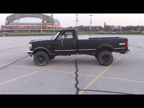 Видео: Установка комплекта для лифта подвески F150 на 4 дюйма (1992 Rough Country)