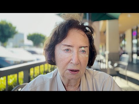 Видео: Светочка : всю молодость в Киеве я была большая модница #losangeles 