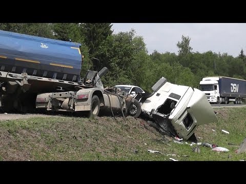 Видео: МУРАШКИ ОТ ЭТОЙ ПЕСНИ! 👍 РЕАЛЬНО БЕРЁТ ЗА ДУШУ! Тем кто не вернулся из рейса посвящается