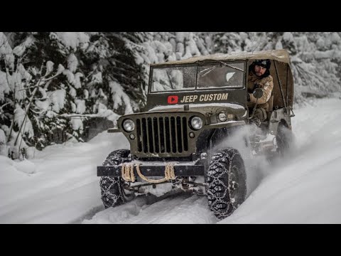 Видео: Willys против Нивы по глубокому снегу!