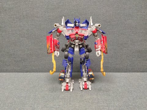 Видео: Обзор трансформера Optimus Prime - Leader class - Hunt for the Decepticons. Музей Р-ТФ.