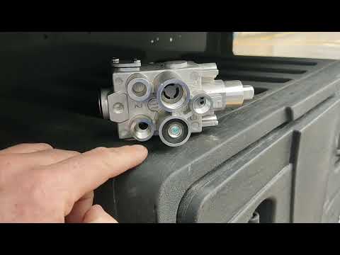 Видео: Кран KNORR-BREMSE SV3200 на прицепе плохо поднимает подушки.