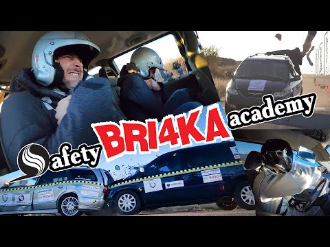 Видео: Телефонът - световния проблем на пътя | Safety Bri4ka Academy | ENG SUB