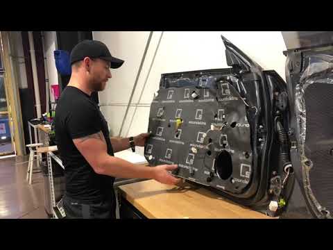 Видео: SoundSkins Этап 2: Лучший способ нанесения звукоизолирующего внешнего слоя