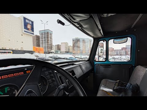 Видео: Двигаюсь по городу, ЗИЛ БЫЧОК.