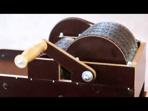 Видео: Кардеры для обработки шерсти