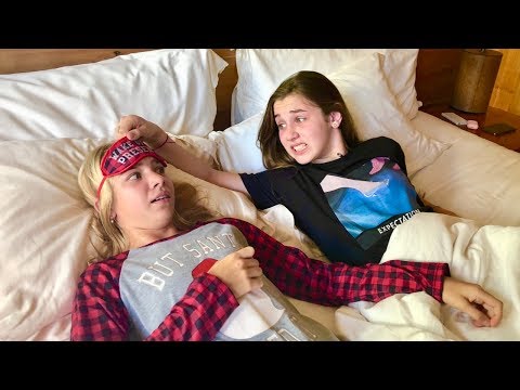 Видео: СЪЕХАЛИ от РОДИТЕЛЕЙ Барвина и Диана ЖИВУТ ВМЕСТЕ