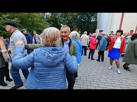 Видео: 5.10.25г... "МИЛАЯ, ТЫ  ГДЕ?"... звучит на Танцполе в Гомельском парке... 