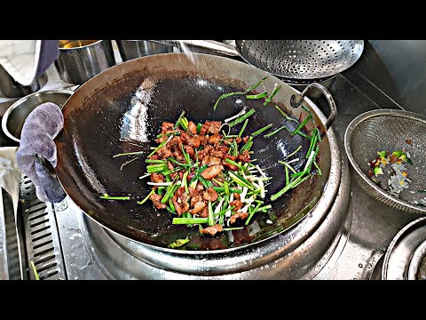 Видео: ГОВЯДИНА, РИС ЖАРЕНЫЙ ПО-КИТАЙСКИ, ОБЕД ШЕФ ПОВАРА НУРИКА В РЕСТОРАНЕ