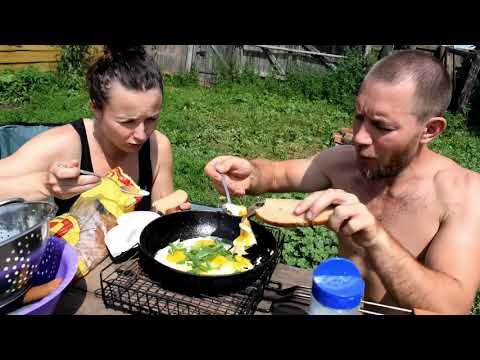 Видео: КАК ЖИТЬ БЕЗ СВЕТА В ДЕРЕВНЕ