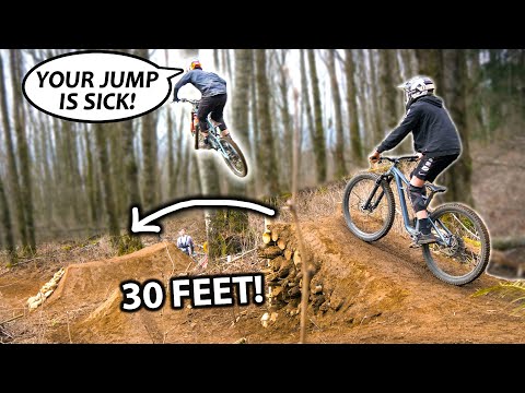 Видео: Строители попросили меня продемонстрировать им их прыжок...