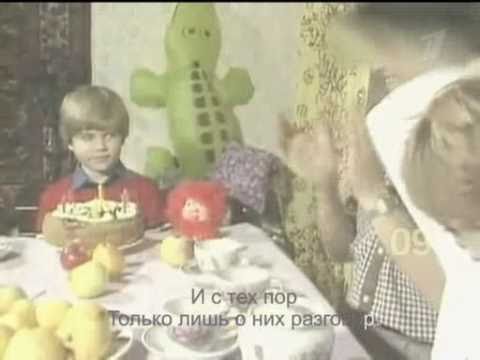 Видео: Михаил Боярский с сыном - Динозаврики