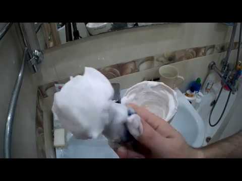 Видео: Как взбить пену из мыла для бритья.