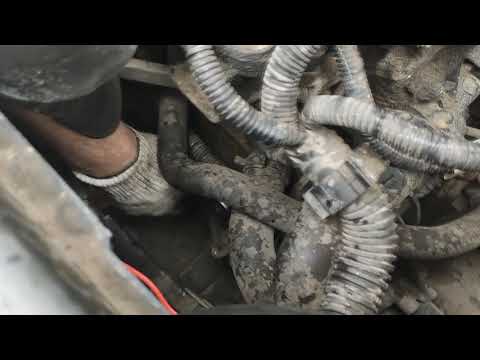 Видео: Замена фазорегулятора Renault Megane