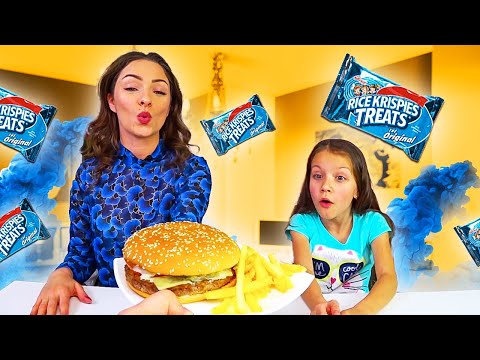 Видео: ОБЫЧНАЯ ЕДА из НЕОБЫЧНЫХ КОНФЕТ ЧЕЛЛЕНДЖ Конфетные Суши Гамбургер Макароны / Вики Шоу