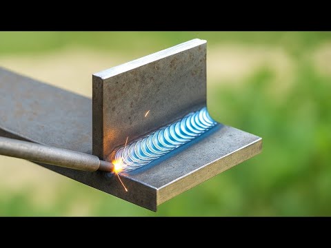 Видео: Как правильно сваривать пластины? Здесь вы найдёте информацию о методах сварки, настройках силы тока
