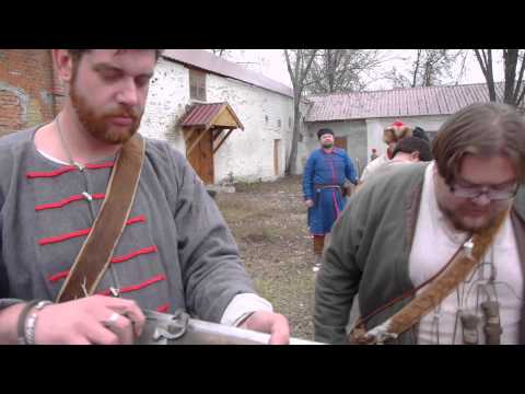 Видео: Стрельба из ружей XVII века.