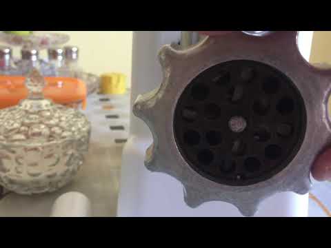 Видео: Мясорубка хозяюшка мэб-01 , подходит ли нож от ручной мясорубки.