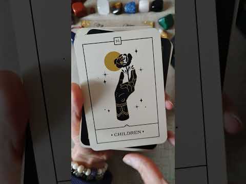 Видео: Много силно послание за теб!!!!! Силна нова енергия тече към теб сега!!! Позволи си да я получиш 🙏🏻