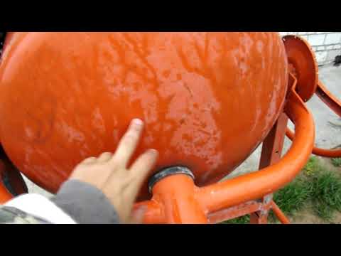 Видео: Бетономешалка (Бетоносмеситель)  Limex 190 LS в работе ( обзор )