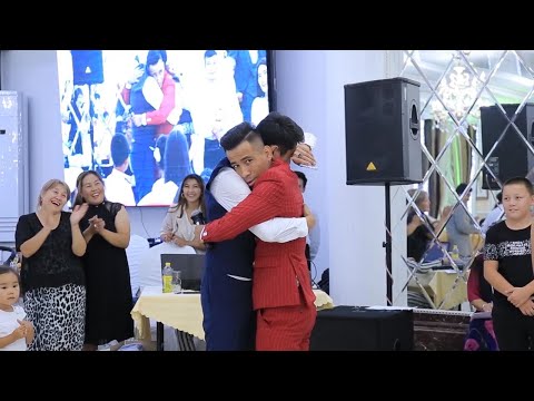 Видео: Құда бала билеп қопарып тастады. Супер тамада Сабыржанның ең үздік би жарысы. #СупертамадаСабыржан