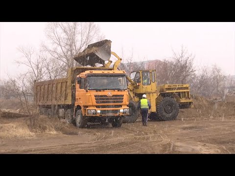 Видео: Историческое событие. В Улан-Удэ начали возводить третий мост через Уду