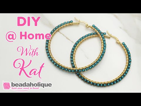 Видео: Как сделать круговой кирпичный стежок на серьге-кольце