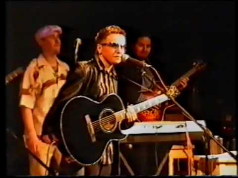 Видео: Сурганова и Оркестр в Б2 (2003)