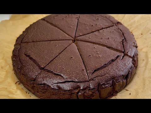 Видео: ШОКОЛАДНО-БАНАНОВЫЙ ЧИЗКЕЙК / Без муки и мало сахара