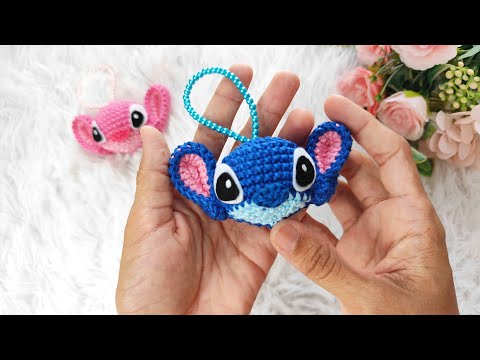 Видео: Вяжем брелок крючком (с субтитрами)
