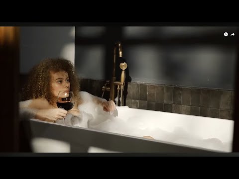 Видео: "Я может тоже так хотела" - на стихи автора канала