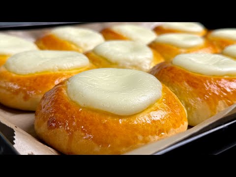 Видео: Вот так надо готовить Самые Вкусные БУЛОЧКИ "Ватрушки"! Тесто воздушное, булочки со сметанным кремом