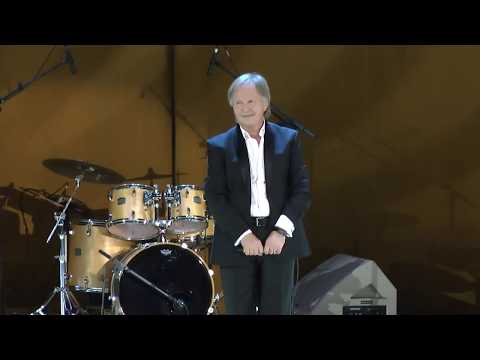 Видео: Игорь Иванов В программе "Золотые Хиты ВИА".