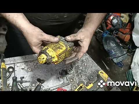 Видео: DeWalt D25133 не включается. Диагностика и ремонт