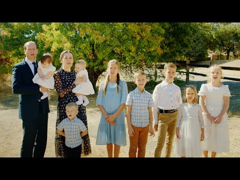 Видео: Семья Бальжик || Милостью, Боже, Твоей я живу || песня о любящем Боге (Official Music Video)