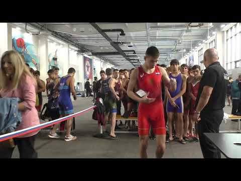 Видео: Взвешивание борцов до 65 кг.