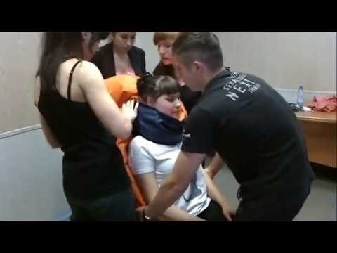 Видео: ножевое ранение задней поверхности шеи 2013