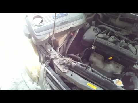 Видео: Nissan Tino 1,8i диагностика двигателя QG18, ошибка P1320