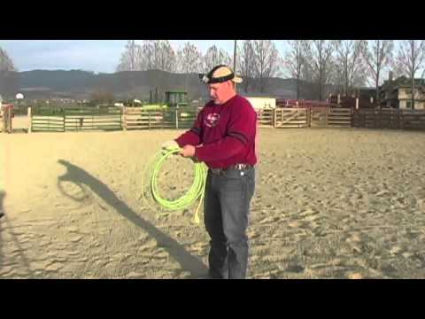 Видео: Учимся вязать веревку: шаг 2. Создание петли