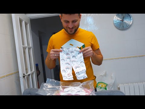 Видео: VLOG: УЗИ И НЕМНОГО ОДЕЖДЫ ДЛЯ МАЛЫШКИ! 05.01.22