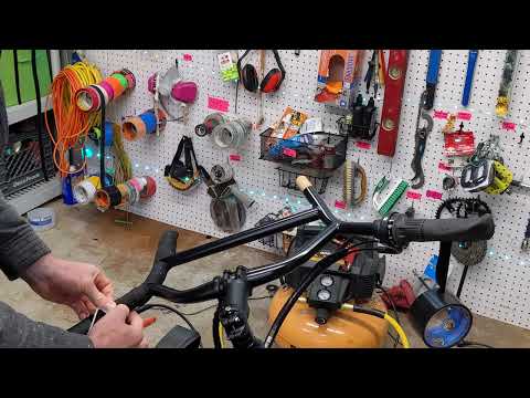 Видео: Как намотать обмотку на руль Moloko — велосипед Priority 600! Ручной тейп. Теория обмотки руля!