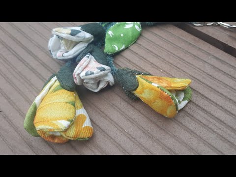 Видео: Цветок-подвеска для сумки из лоскутков ткани - Идея, как превратить ваши лоскуты ткани в уникальные