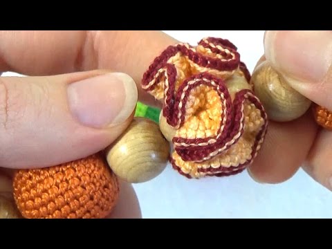 Видео: Как связать гвоздичку для слингобус (МК №4) // Crochet Carnation Flower for Necklace